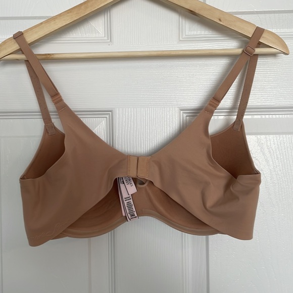 Victoria’s Secret lined demi bra - Picture 7 of 10